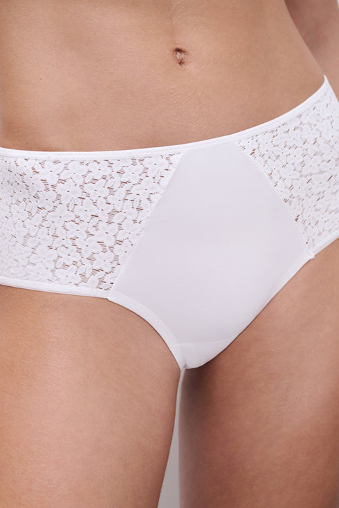 Chantelle Norah Hipster